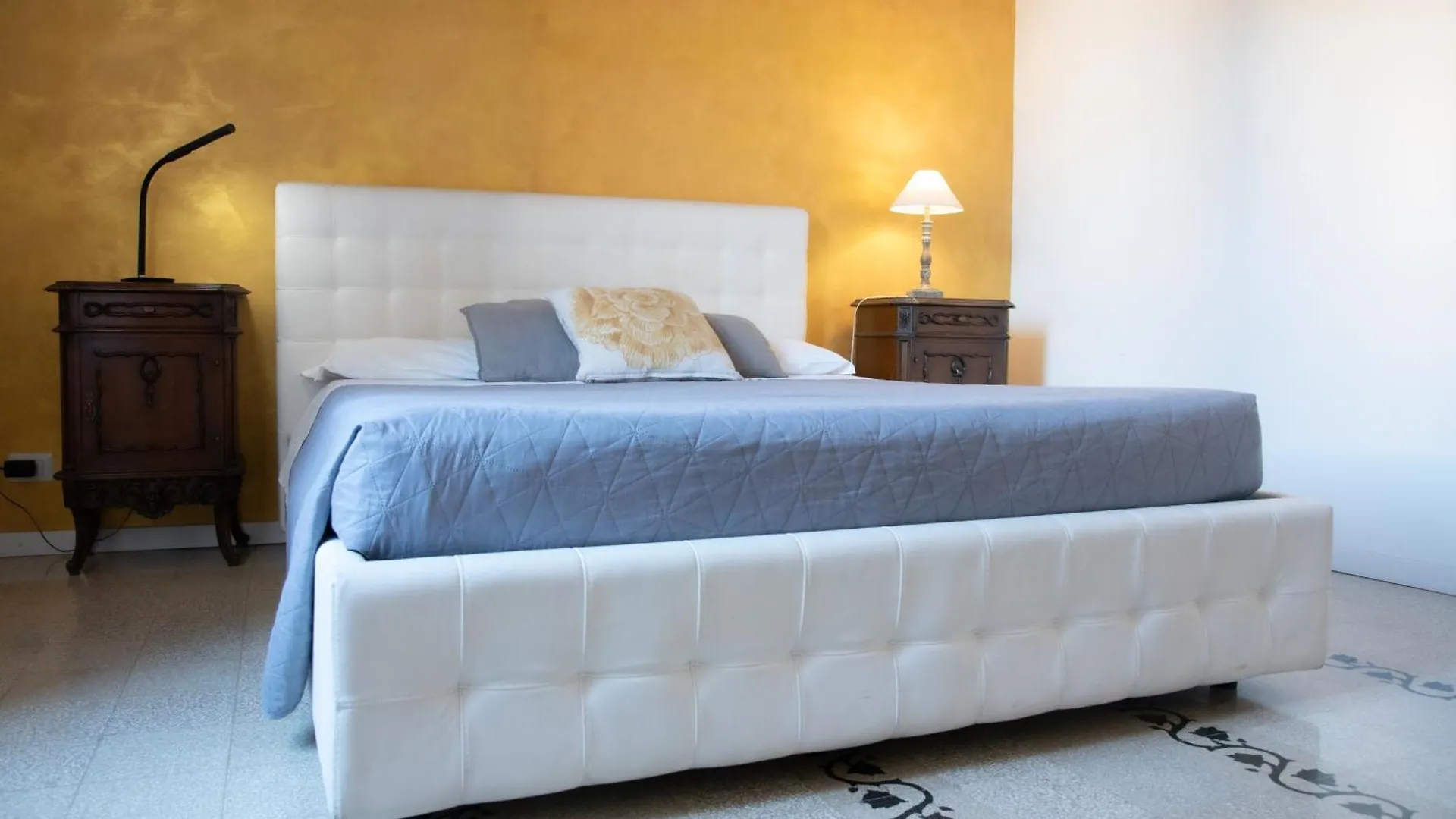 Santonofrio Apartments Rome