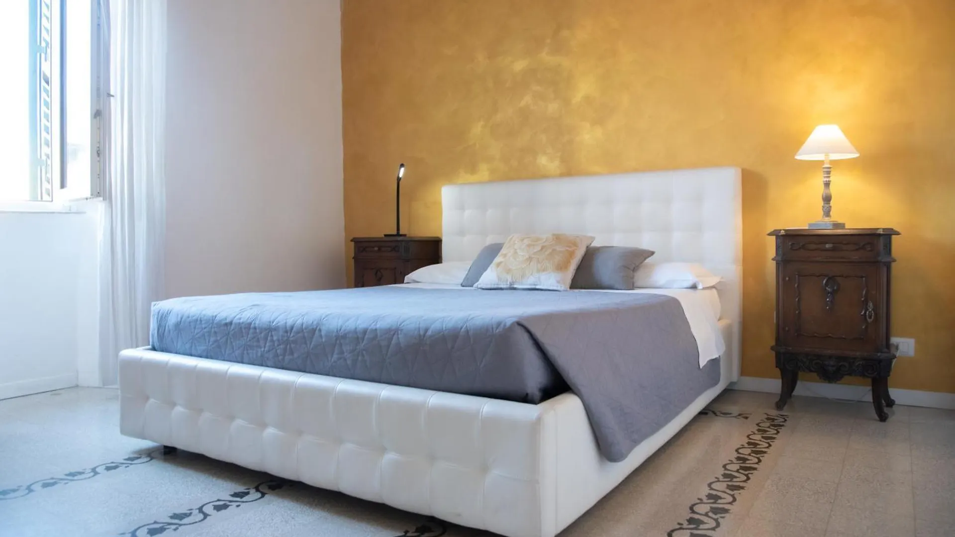Santonofrio Apartments Rome